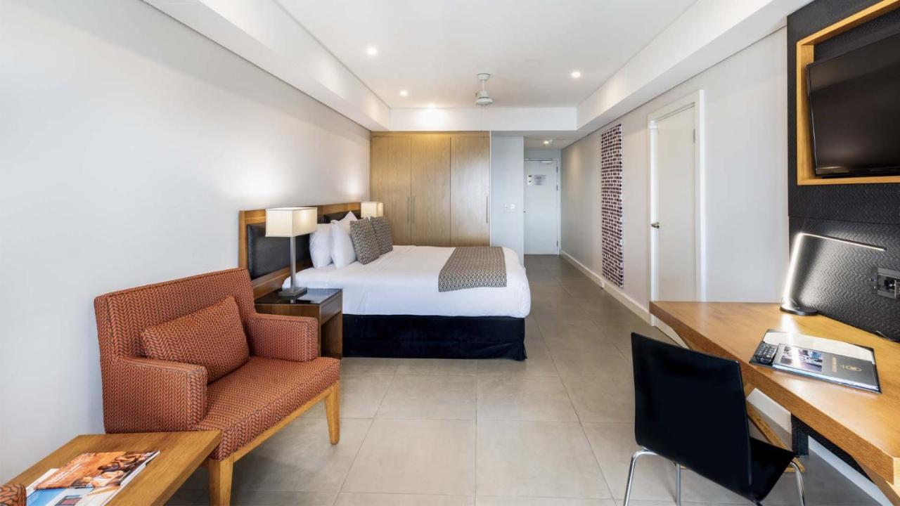 Oaks Darwin Elan Hotel Exterior photo
