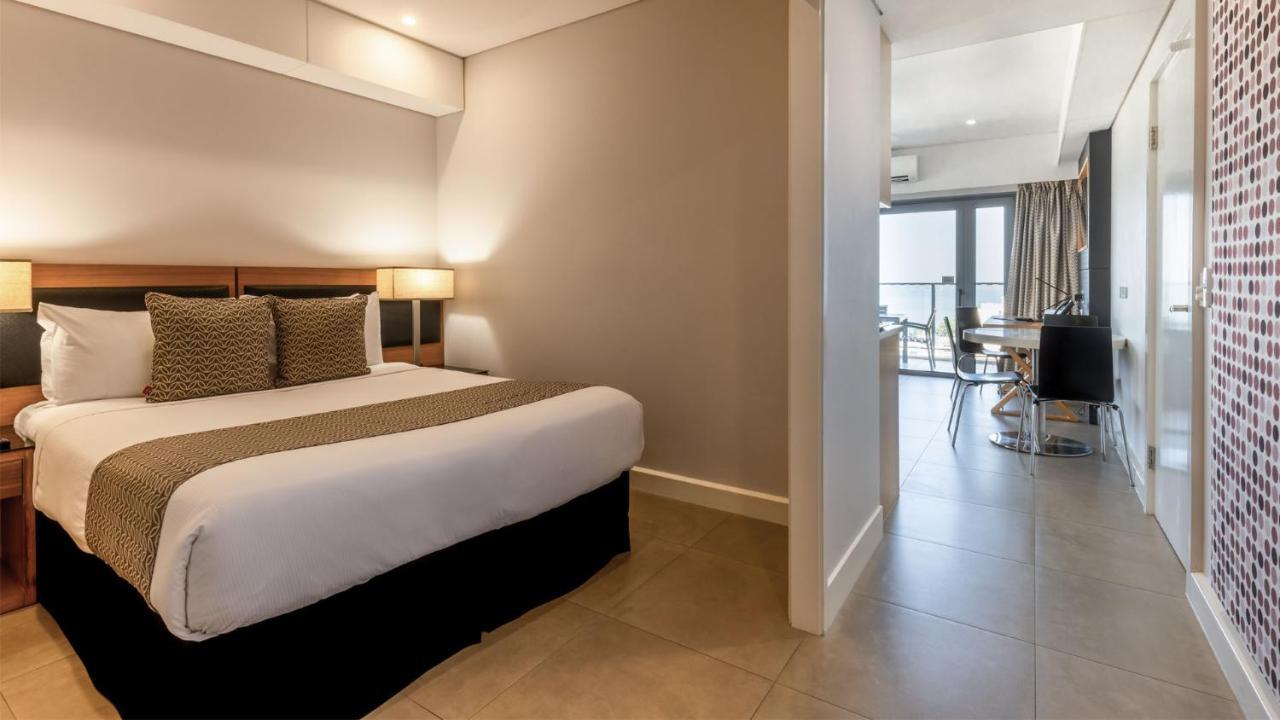 Oaks Darwin Elan Hotel Exterior photo