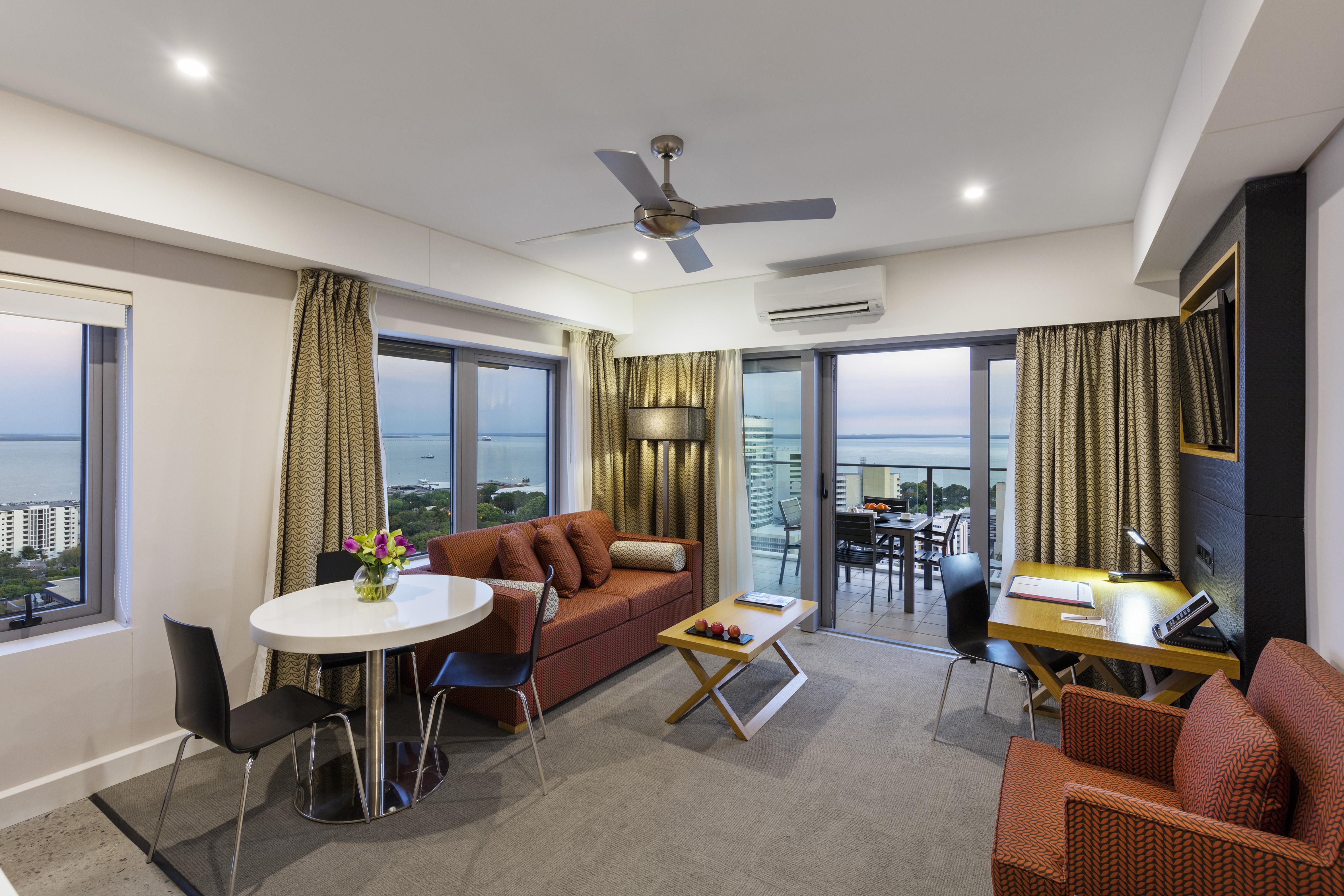 Oaks Darwin Elan Hotel Exterior photo