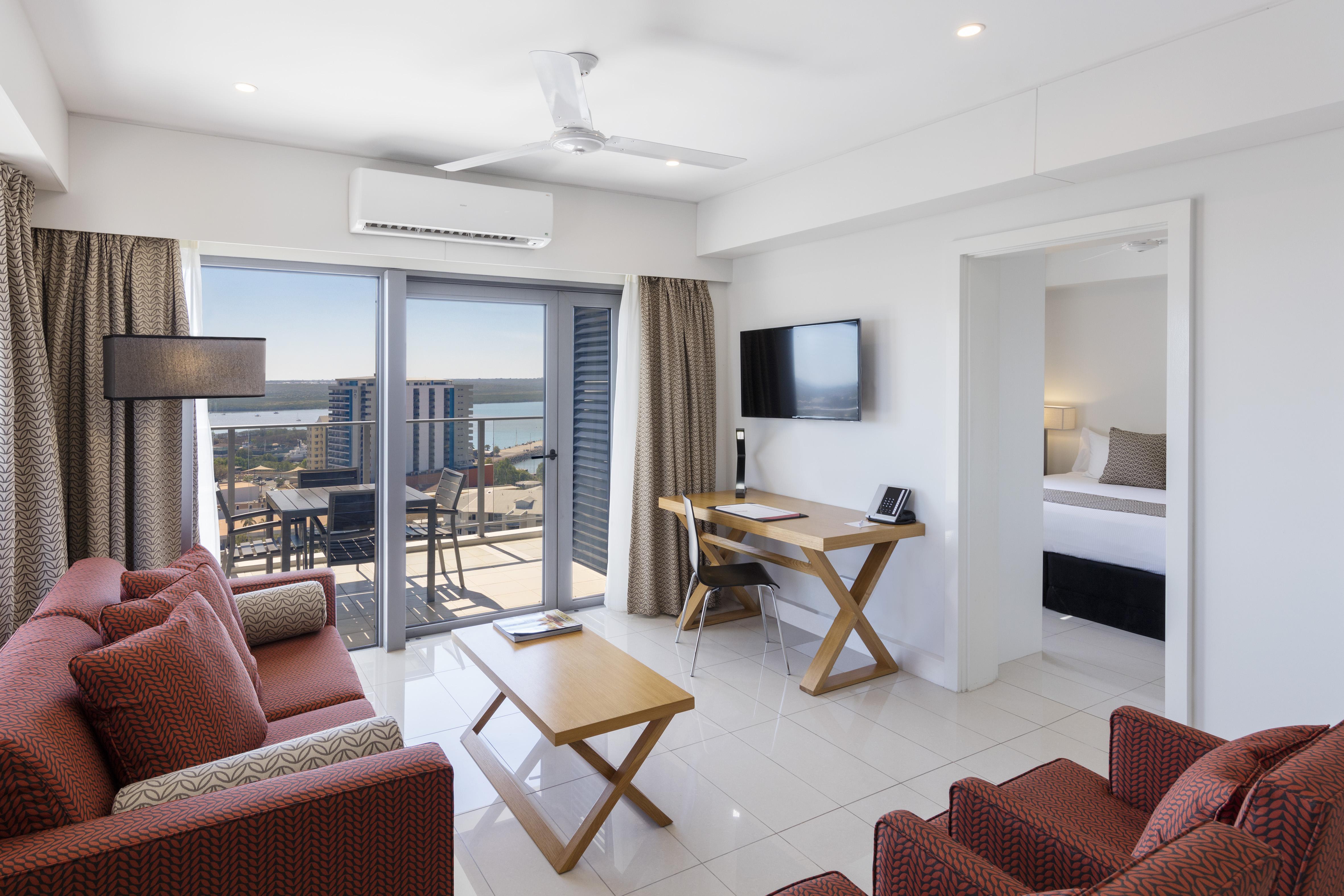 Oaks Darwin Elan Hotel Exterior photo