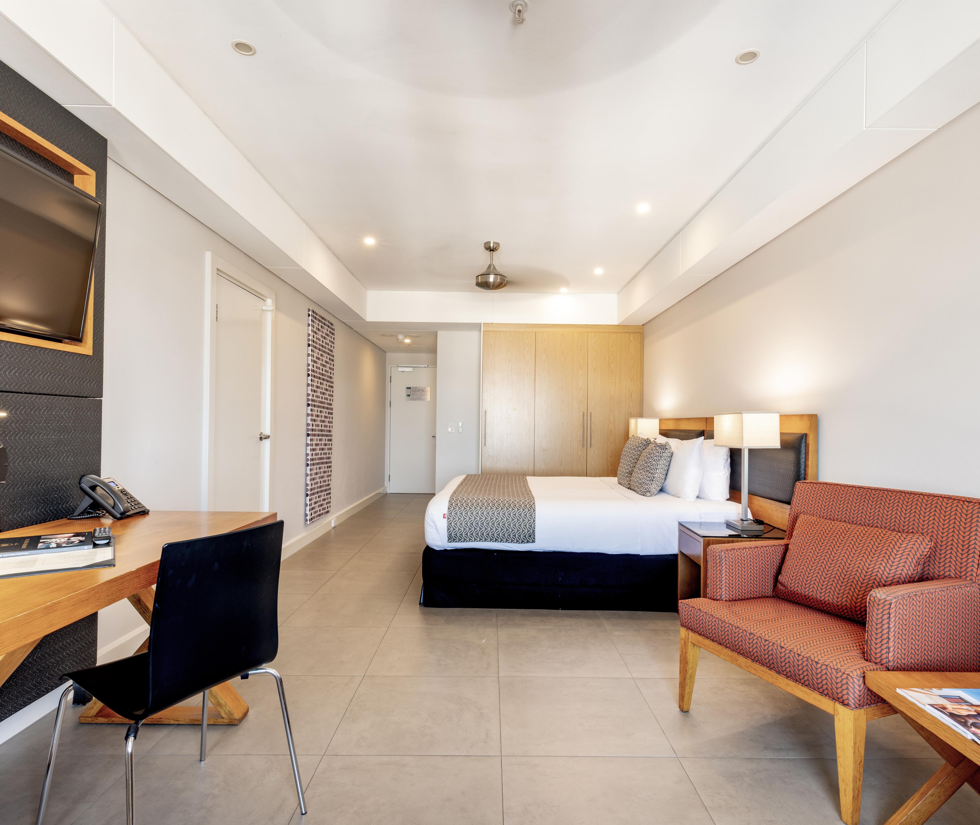 Oaks Darwin Elan Hotel Exterior photo