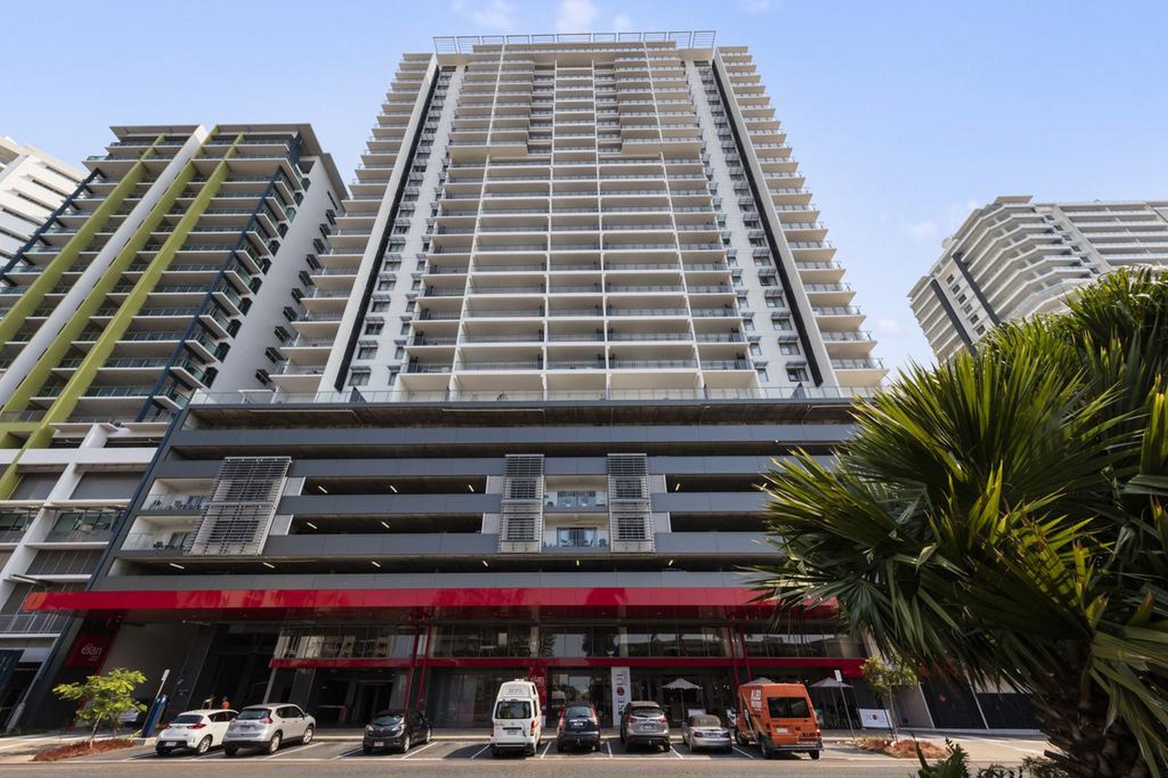 Oaks Darwin Elan Hotel Exterior photo