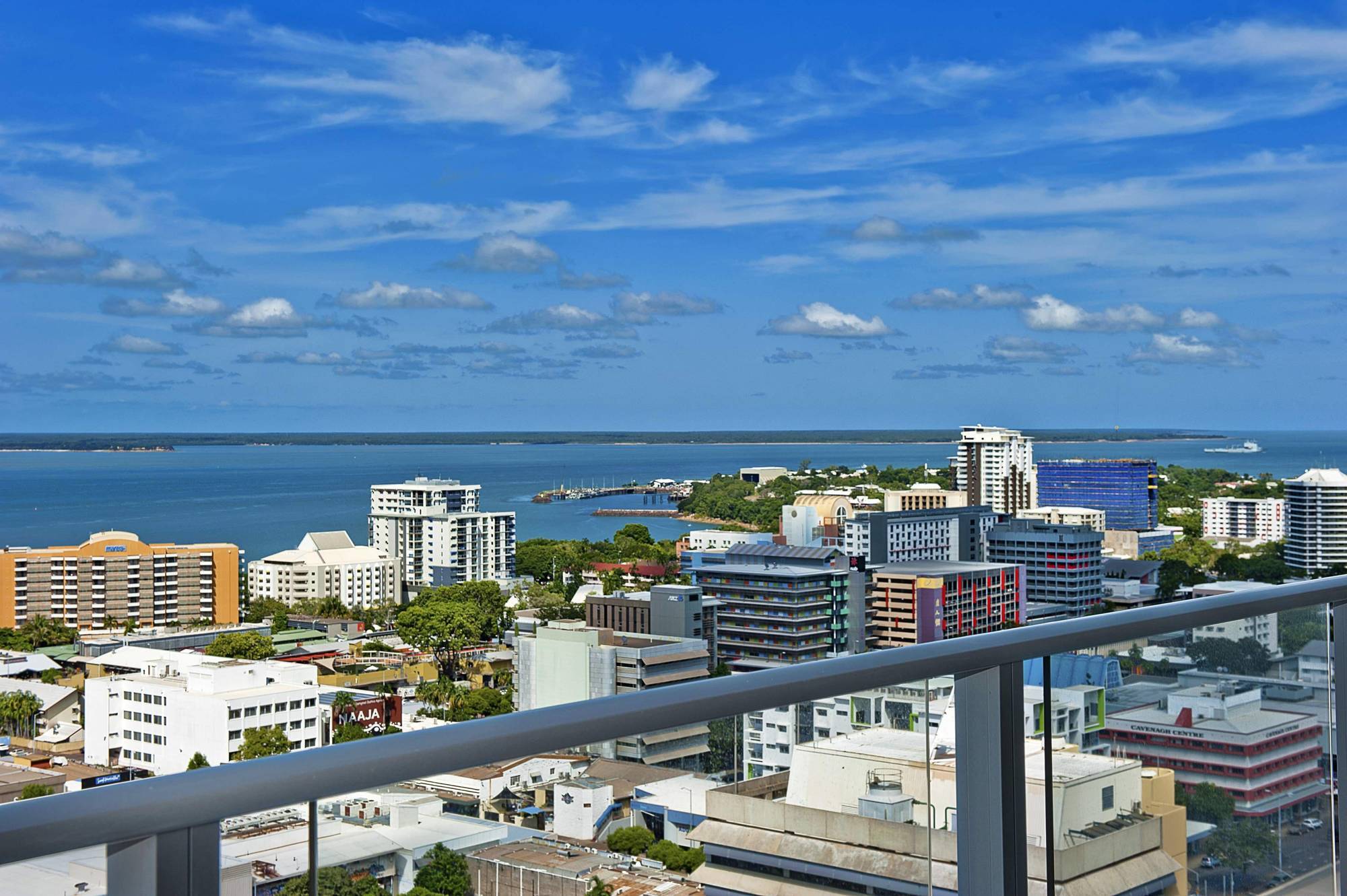 Oaks Darwin Elan Hotel Exterior photo